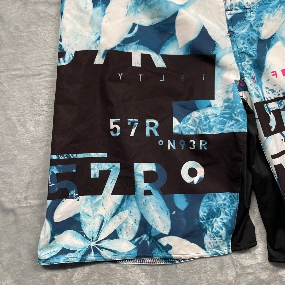 Reebok‎ Board Shorts Mens Large Blue White Floral Graphic Swim Trunks